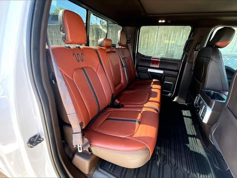 Used 2018 Ford F150 King Ranch w/ Equipment Group 601A Luxury AWD/4WD image 20