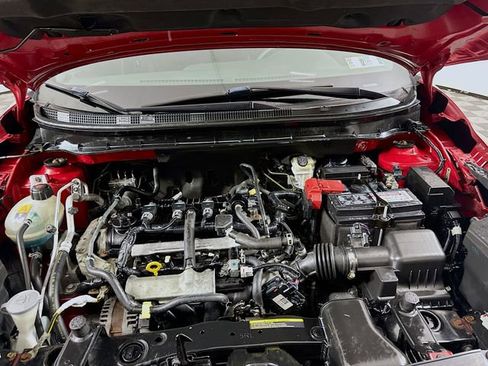 Used 2020 Nissan Kicks SV image 26