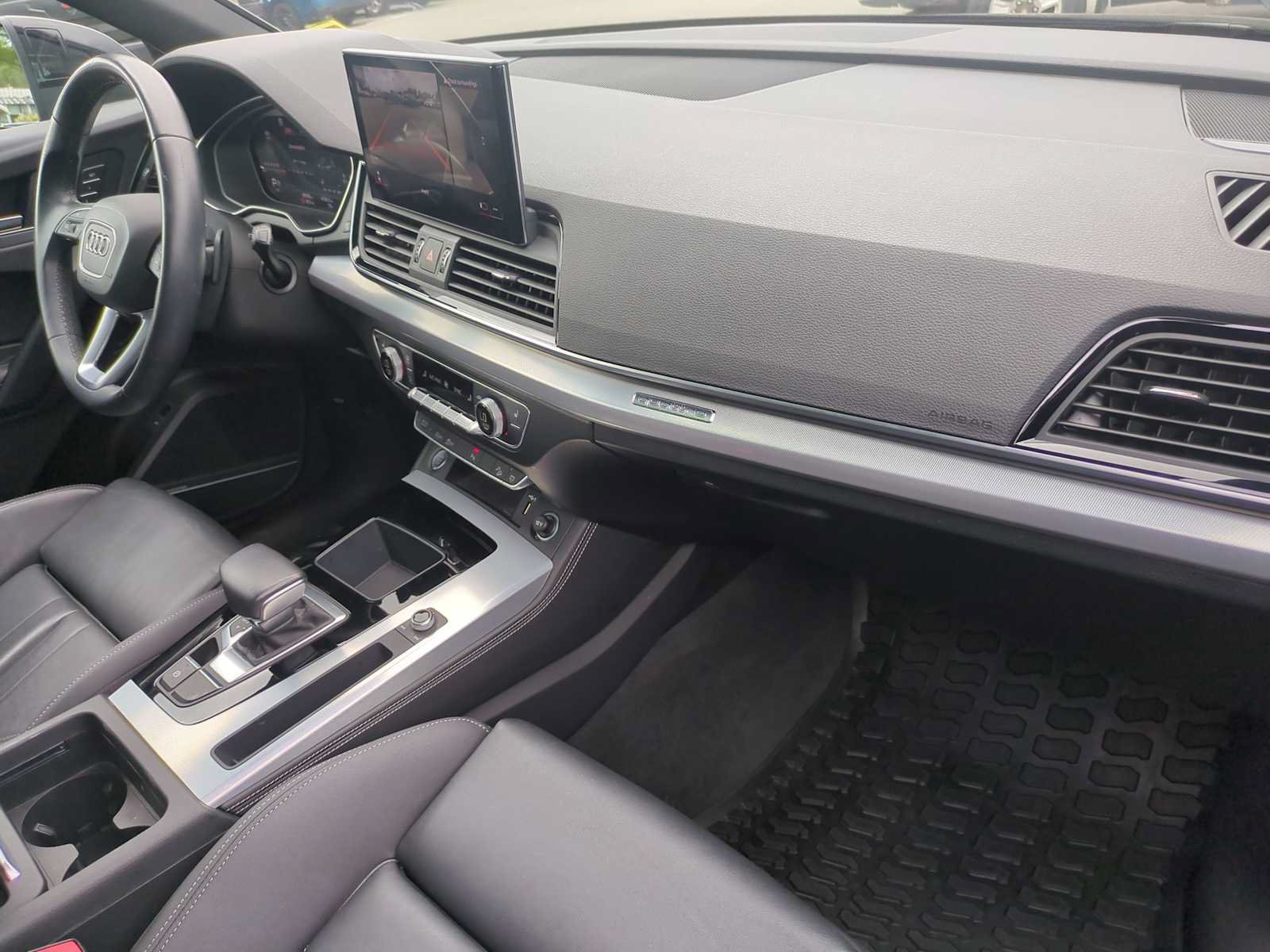 Used 2022 Audi Q5 2.0T Premium Plus w/ Premium Plus Package AWD/4WD image 25