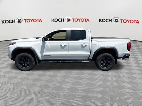 Used 2024 GMC Canyon Elevation w/ Elevation Premium Package AWD/4WD image 4