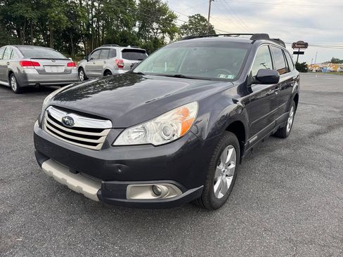 Used 2012 Subaru Outback 2.5i Limited AWD/4WD image 2