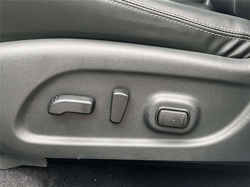 Certified 2024 Nissan Murano SV image 24