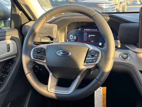 New 2026 Ford Explorer Active image 8