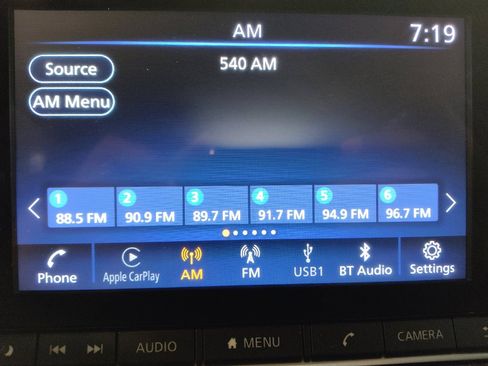 Used 2023 Nissan Sentra SV FWD image 25