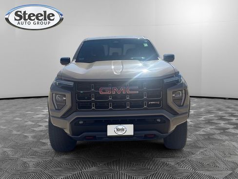 Used 2024 GMC Canyon AT4 w/ AT4 Premium Package image 8