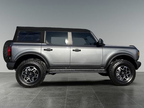New 2025 Ford Bronco 4-Door AWD/4WD image 8