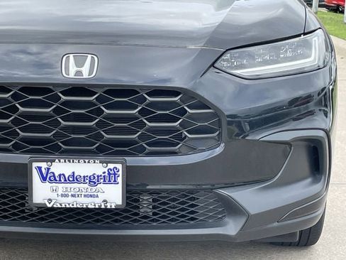 Used 2023 Honda HR-V LX image 7
