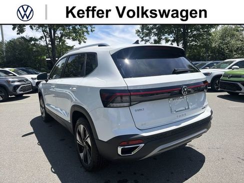 New 2026 Volkswagen Taos SE AWD/4WD image 3