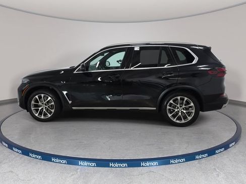 Certified 2024 BMW X5 xDrive40i w/ Premium Package AWD/4WD image 8
