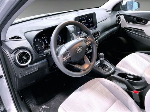 Used 2023 Hyundai Kona SEL image 13