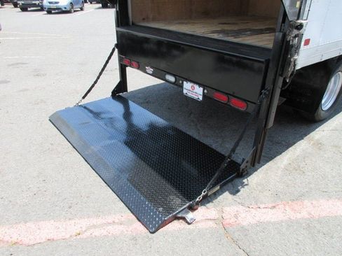 Used 2020 Ford F350 XL RWD image 3