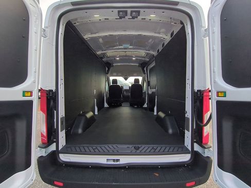 New 2026 Ford Transit 250 148 Medium Roof w/ Load Area Protection Package RWD image 13