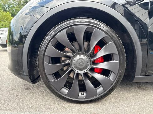 Used 2022 Tesla Model Y Performance AWD/4WD image 12