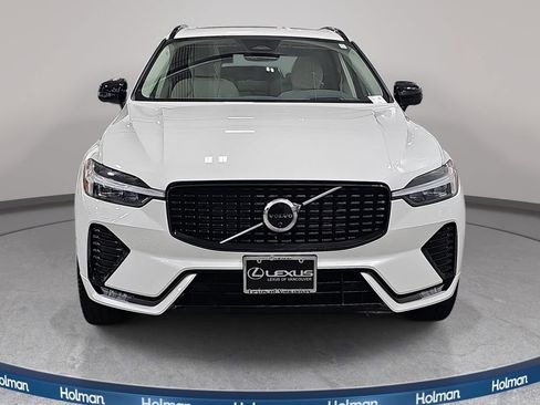 Used 2025 Volvo XC60 B5 Ultra w/ Protection Package Premier AWD/4WD image 3