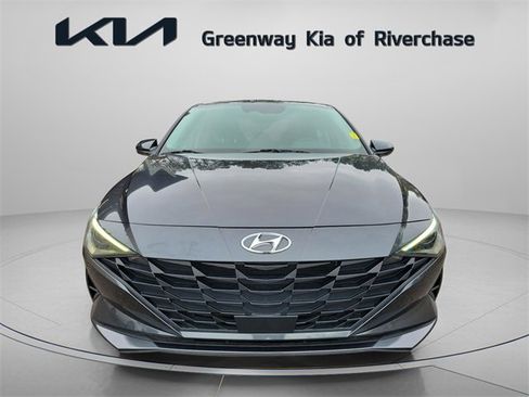 Used 2021 Hyundai Elantra SEL w/ Convenience Package image 2