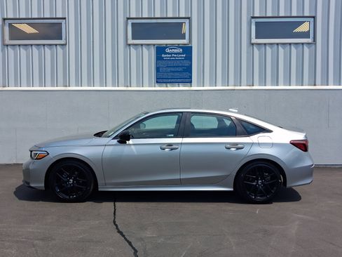 Used 2026 Honda Civic Sport image 2