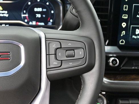 Used 2025 GMC Sierra 1500 Elevation AWD/4WD image 16