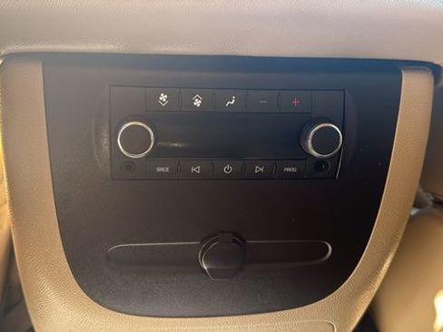 Used 2012 GMC Yukon XL SLT RWD image 27