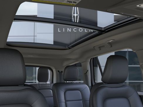 New 2026 Lincoln Aviator AWD image 22
