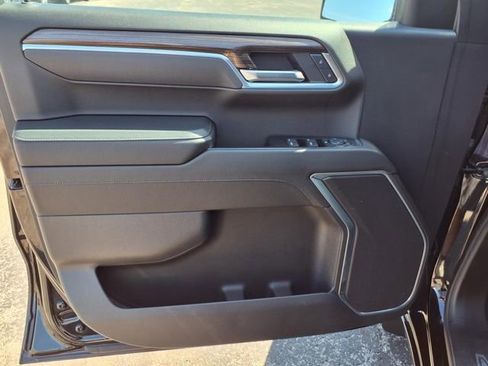 Used 2025 Chevrolet Silverado 1500 LT image 42