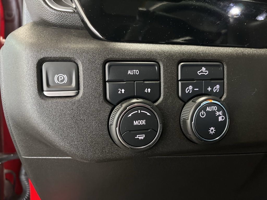Used 2024 Chevrolet Silverado 1500 LT AWD/4WD image 13