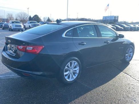 Used 2024 Chevrolet Malibu LT image 4
