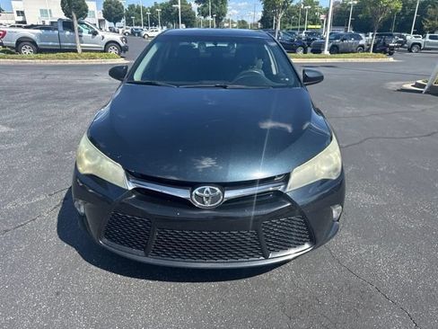Used 2015 Toyota Camry SE FWD image 10