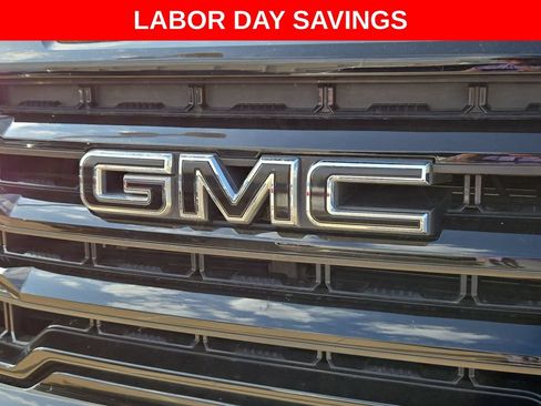 Used 2021 GMC Sierra 1500 Elevation w/ LPO, Elevation Black Package RWD image 10
