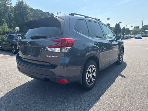 Used 2021 Subaru Forester Premium AWD/4WD image 5