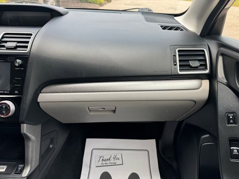 Used 2018 Subaru Forester 2.5i Premium w/ All-Weather Package image 17
