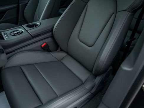 New 2025 Porsche Taycan 4 Cross Turismo image 24