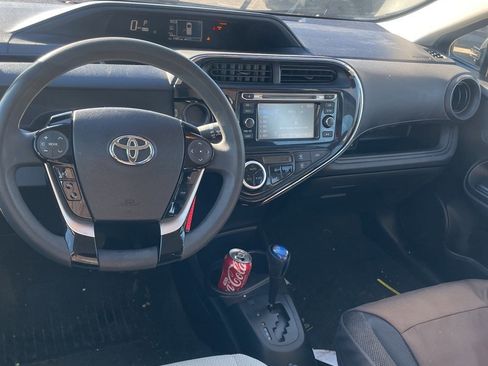 Used 2018 Toyota Prius C Four image 4