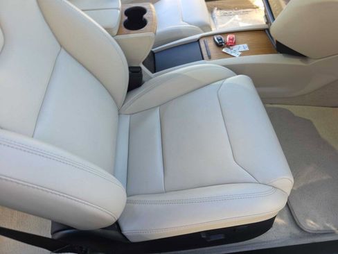 Used 2019 Tesla Model S Performance image 22