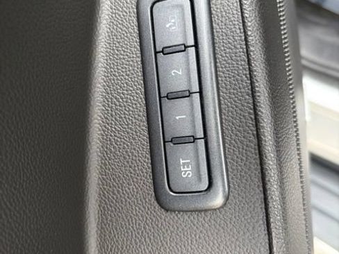 Used 2017 GMC Yukon Denali w/ Open Road Package AWD/4WD image 18