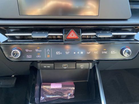 New 2026 Kia Niro LX FWD image 30
