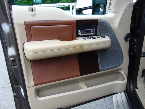 Used 2008 Ford F150 King Ranch AWD/4WD image 45