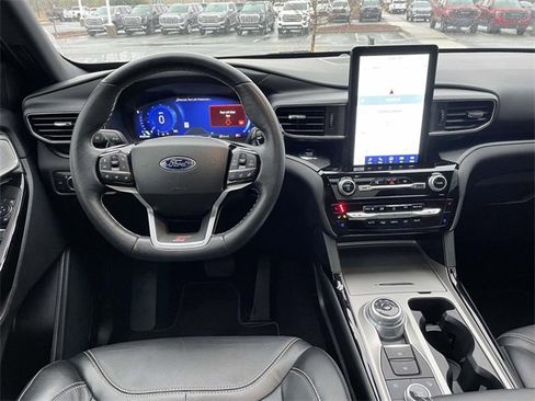 Used 2022 Ford Explorer ST w/ Equipment Group 401A image 12