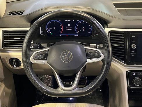 Certified 2021 Volkswagen Atlas SEL Premium image 20