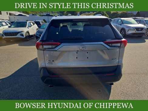 Used 2021 Toyota RAV4 XLE image 4