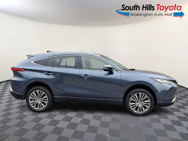 Used 2022 Toyota Venza XLE AWD/4WD image 7