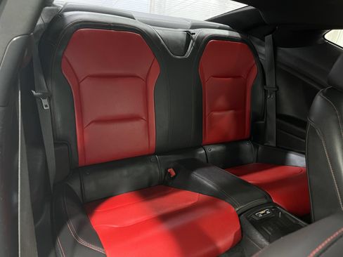 Used 2018 Chevrolet Camaro SS RWD image 30