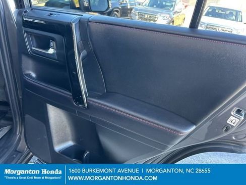 Used 2017 Toyota 4Runner TRD Off-Road image 37