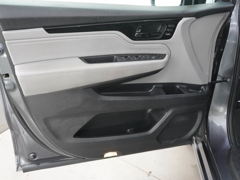 Used 2018 Honda Odyssey Elite image 24