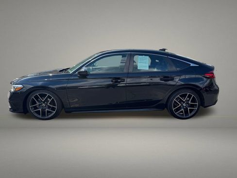 Used 2022 Honda Civic Sport Touring image 2