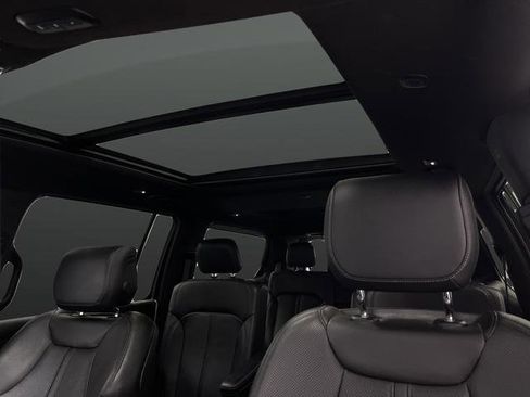 Used 2023 Jeep Wagoneer Series II w/ Premium Group I image 7