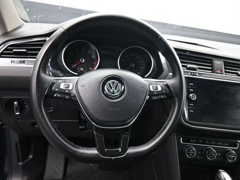 Used 2019 Volkswagen Tiguan SEL image 14