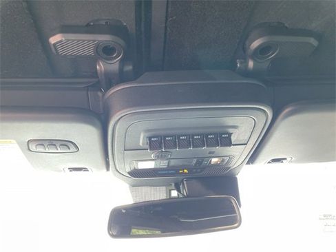 Used 2022 Ford Bronco Wildtrak image 24