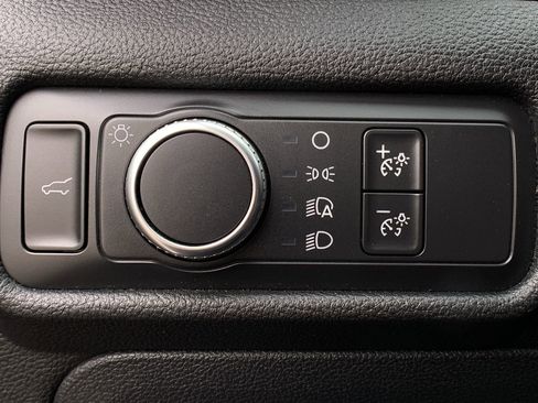 Used 2020 Ford Explorer XLT w/ Class III Trailer Tow Package image 31