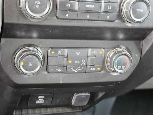 Used 2022 Ford F250 XL w/ STX Appearance Package image 24