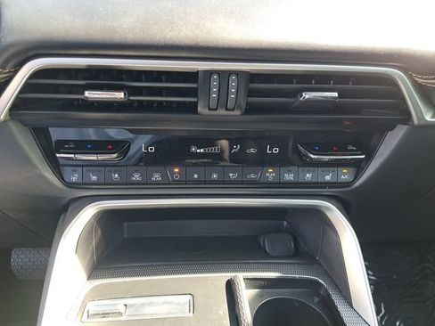 Certified 2024 MAZDA CX-90 3.3 Turbo w/ Premium Plus Pkg image 31